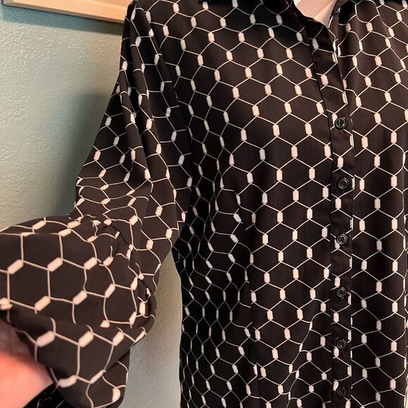 Ninety Black and White Button Down Shirt - Picture 3 of 8